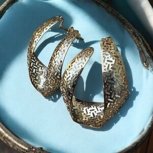 Dainty Light Weight Gold Tone Twisted Hoop Filigree Pierced Earrings
